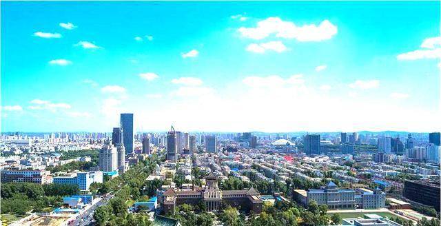 吉林火车站广场，城市记忆的时空交汇点